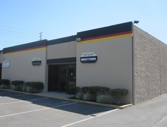 Plus de détails pour 2100 E McFadden Ave, Santa Ana, CA - Industriel/Logistique à louer