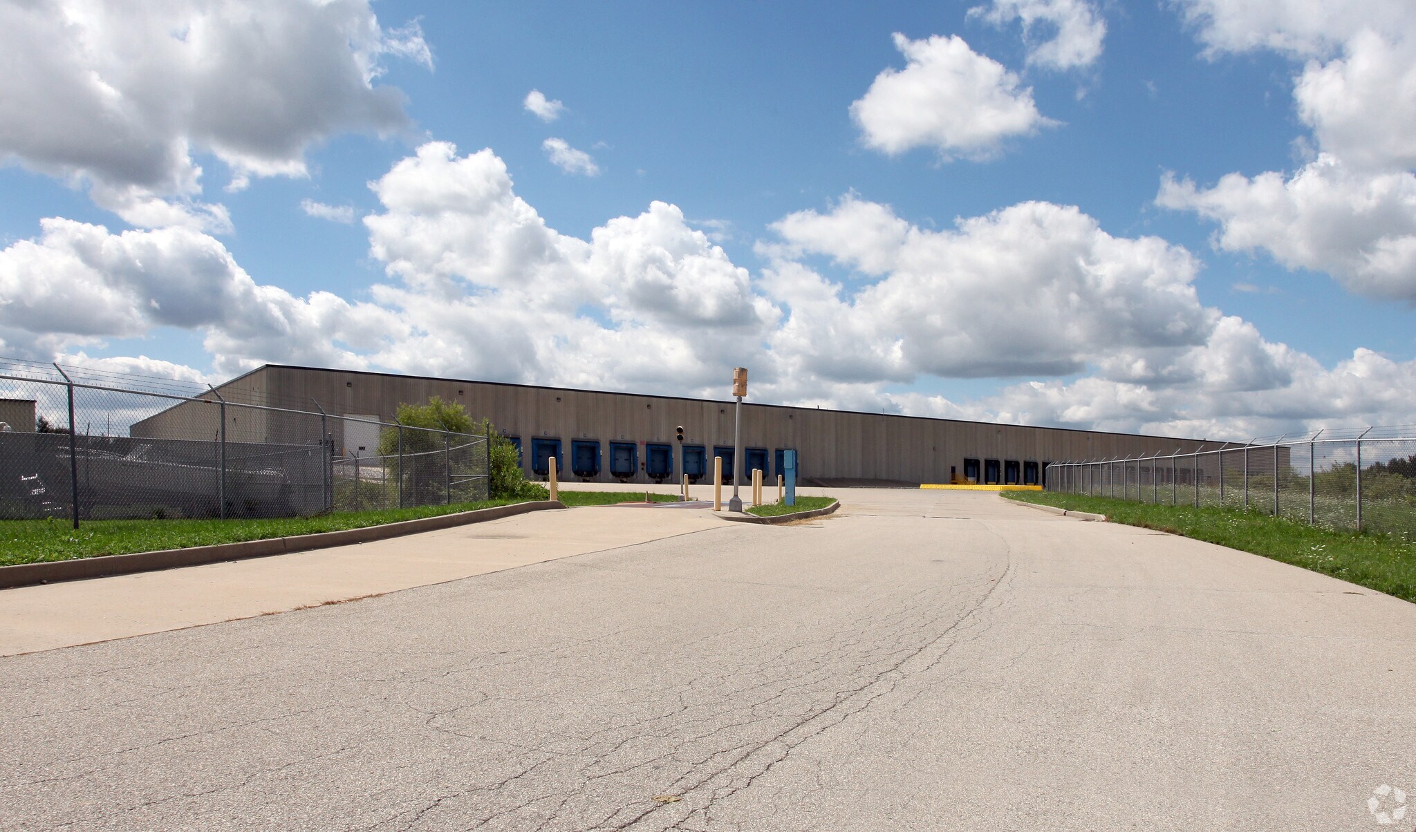 910 E 169th St, Westfield, IN à louer Photo principale– Image 1 sur 7