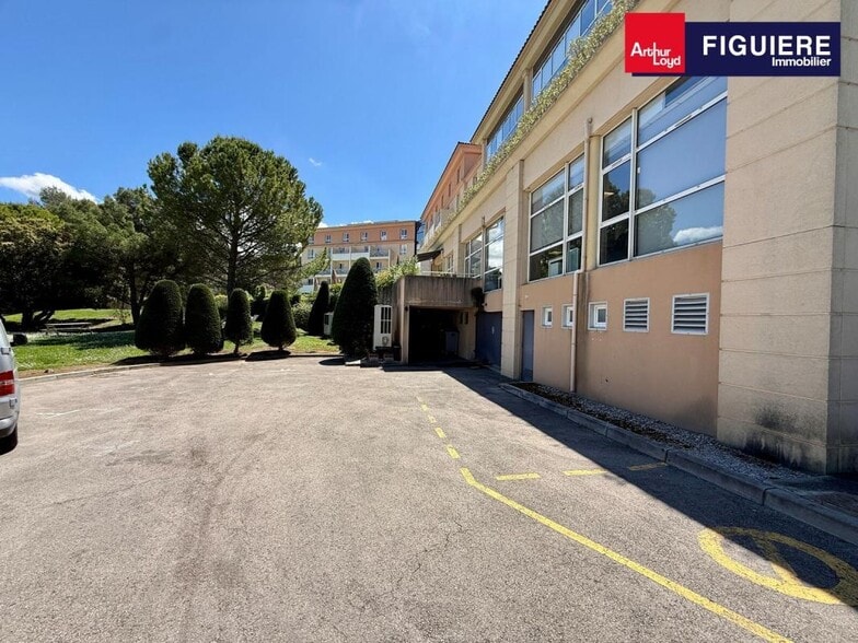 805 Avenue Jean-René Guillibert Gautier De La Lauzière, Aix-en-Provence à vendre - Photo de l’immeuble – Image 2 sur 10