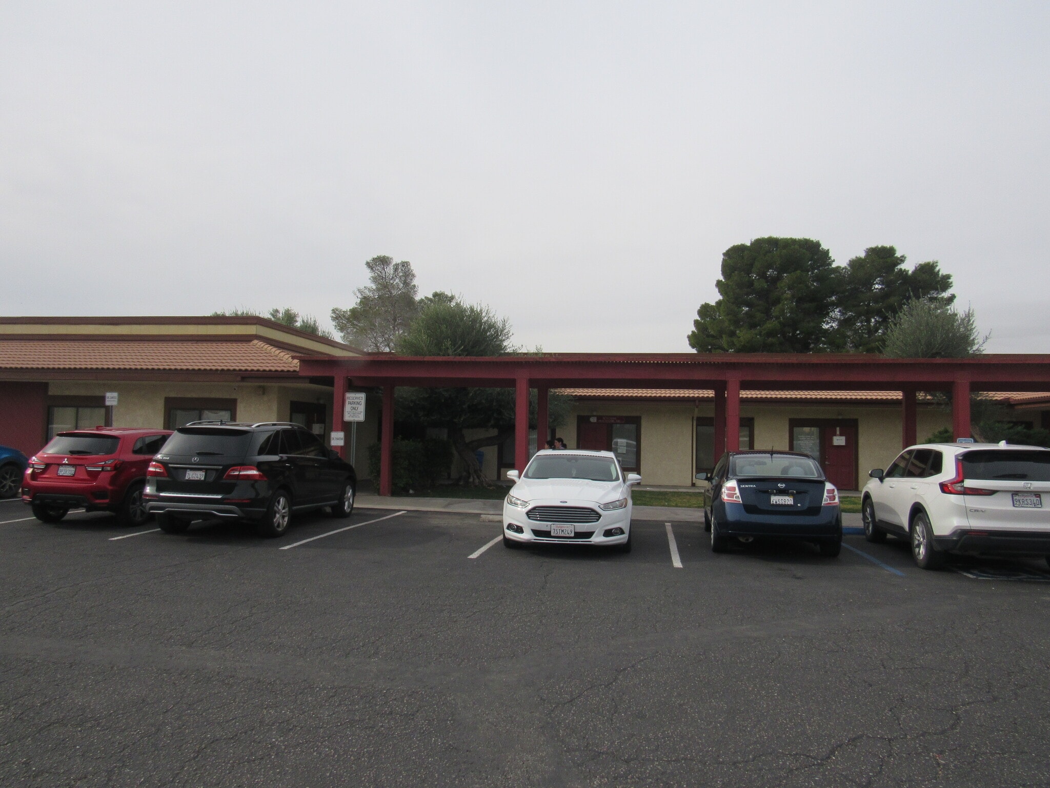 705 E Virginia Way, Barstow, CA à louer Photo intérieure– Image 1 sur 1