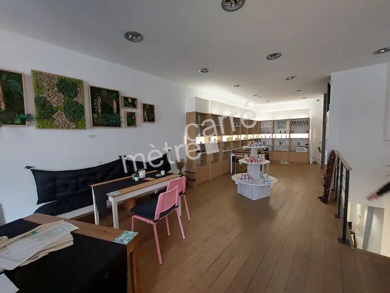 Local commercial dans Nantes à louer - Photo de l’immeuble – Image 1 sur 2