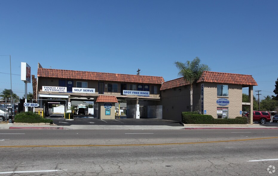 610 W 9th Ave, Escondido, CA à louer - Photo de l’immeuble – Image 2 sur 2