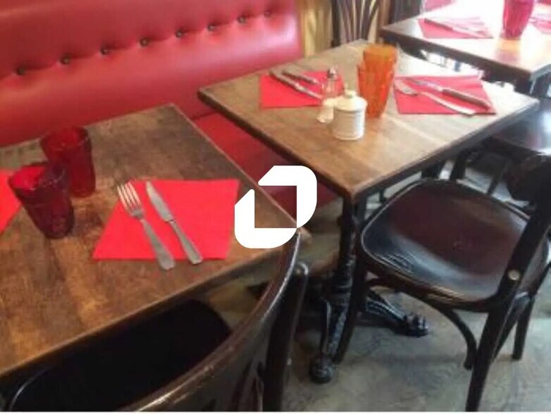 Local commercial dans Versailles à louer - Photo intérieure – Image 3 sur 4