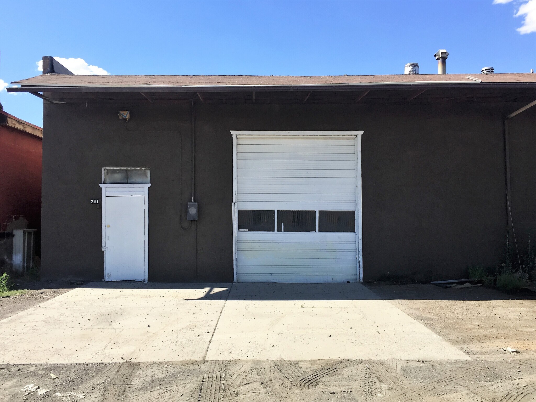 219-230 W Commercial St, Elko, NV à louer Photo de l’immeuble– Image 1 sur 6