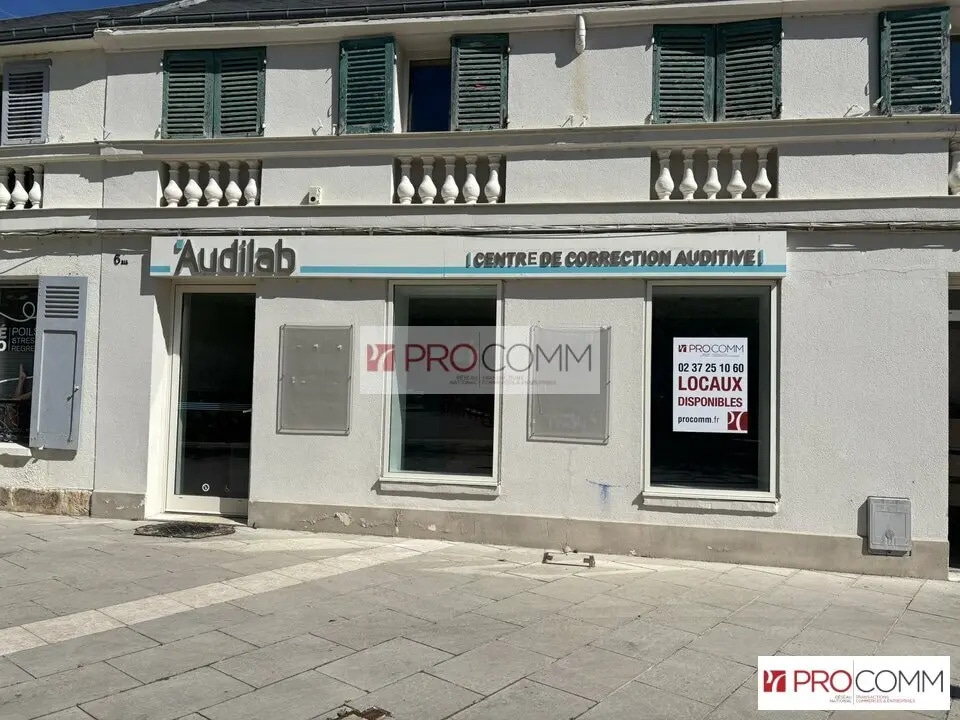 Local commercial dans Chartres à louer Photo de l’immeuble– Image 1 sur 11