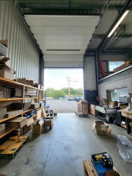 Local d’activités dans Bayonne à louer - Photo de l’immeuble – Image 3 sur 3