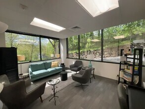 4010 Lake Washington Blvd NE, Kirkland, WA à louer - Vidéo sur l’annonce professionnelle