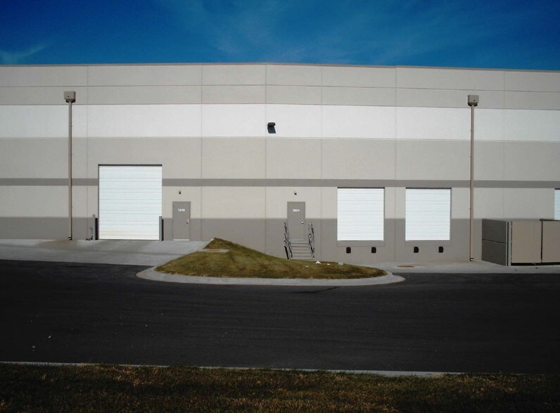 2650-2658 NE Hagan Rd, Lee's Summit, MO à louer - Photo de l’immeuble – Image 2 sur 2