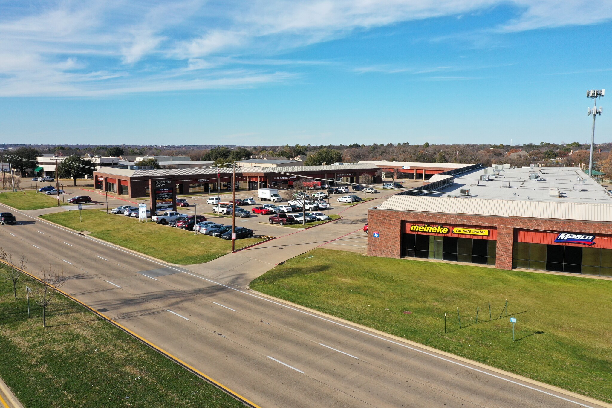 3201-3291 W Pioneer Pky, Pantego, TX à louer Photo principale– Image 1 sur 7