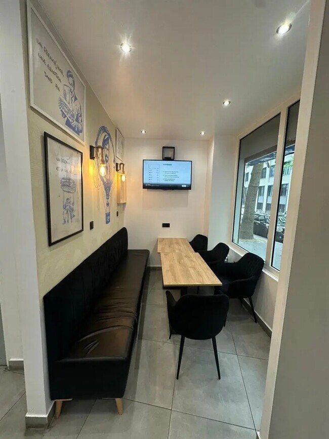 Plus de détails pour Local commercial à louer