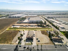 Perry St, Perris, CA - Vue aérienne vue de carte - Image1