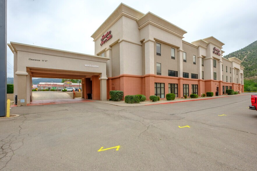 26141 US Highway 70 E, Ruidoso Downs, NM à vendre - Photo de l’immeuble – Image 3 sur 16
