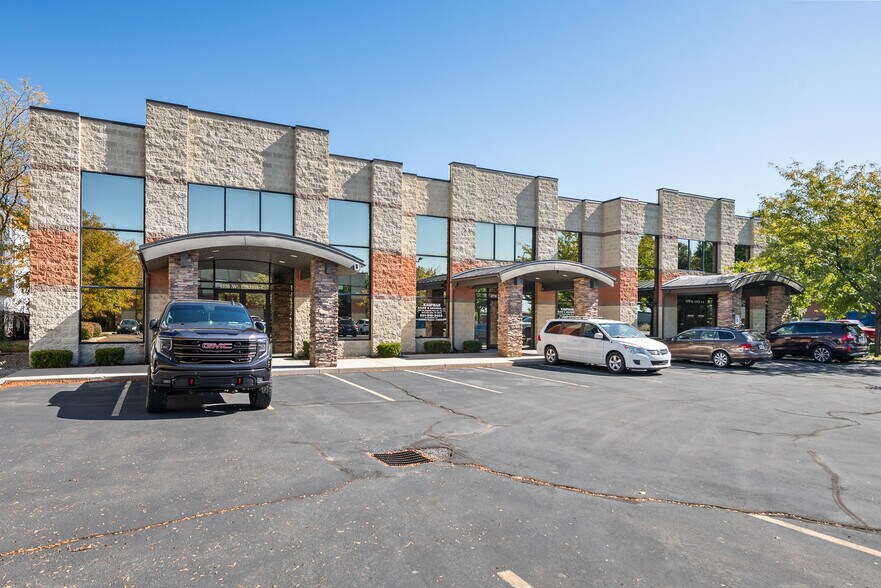 1770 W Sequoia Vista Cir, Salt Lake City, UT à louer - Photo de l’immeuble – Image 3 sur 24