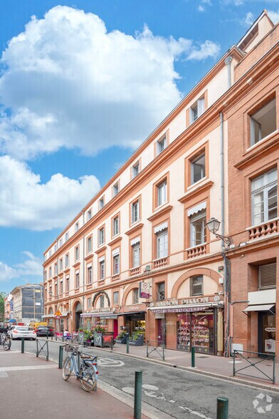 2 Rue D'Austerlitz, Toulouse à louer - Photo de l’immeuble – Image 3 sur 20