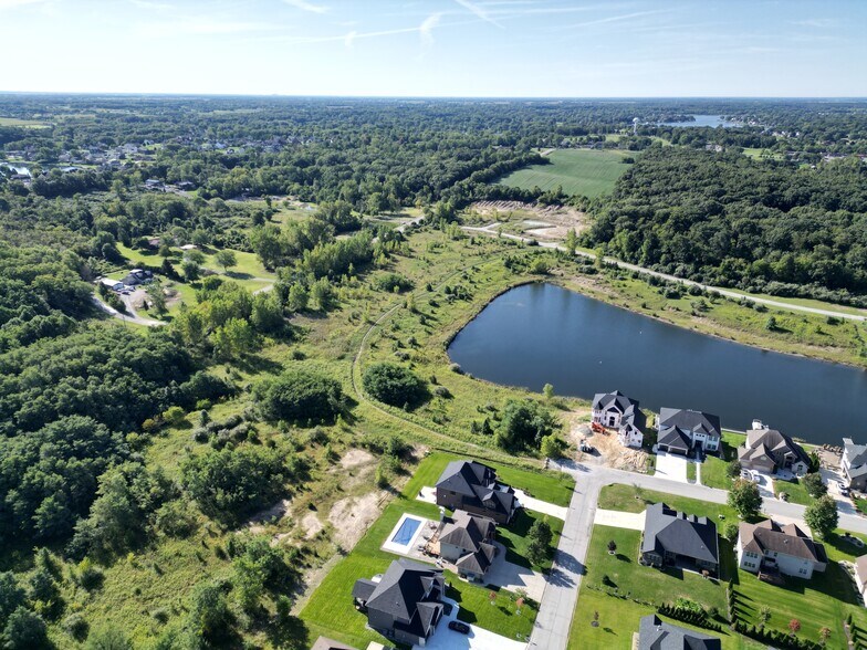 Doubletree Lake Estates Development portefeuille de 7 biens à vendre sur LoopNet.fr - Photo de l’immeuble – Image 3 sur 23