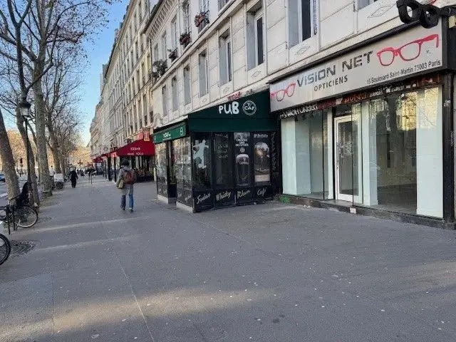 Local commercial dans Paris à louer - Photo de l’immeuble – Image 3 sur 8