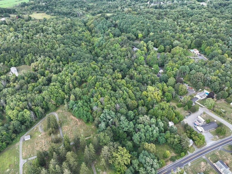 453 Main Ave, Wynantskill, NY à vendre - Photo de l’immeuble – Image 3 sur 17