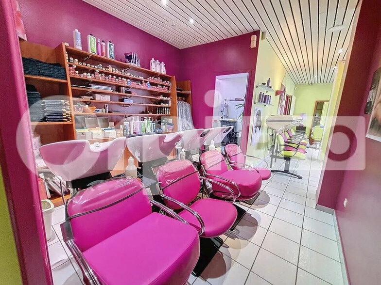 Local commercial dans Montluçon à vendre - Photo de l’immeuble – Image 3 sur 9