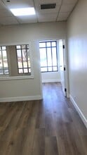 18645-18663 Ventura Blvd, Tarzana, CA à louer - Vidéo sur l’annonce professionnelle 