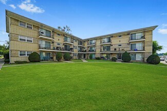 Plus de détails pour 1049 W Vermont Ave, Calumet Park, IL - Logement à vendre