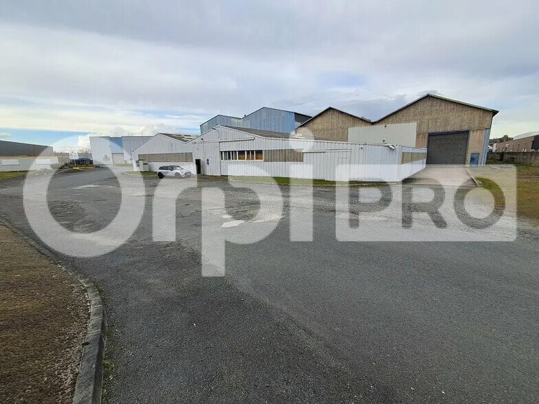 Industriel/Logistique dans Montluçon à louer - Photo de l’immeuble – Image 1 sur 9
