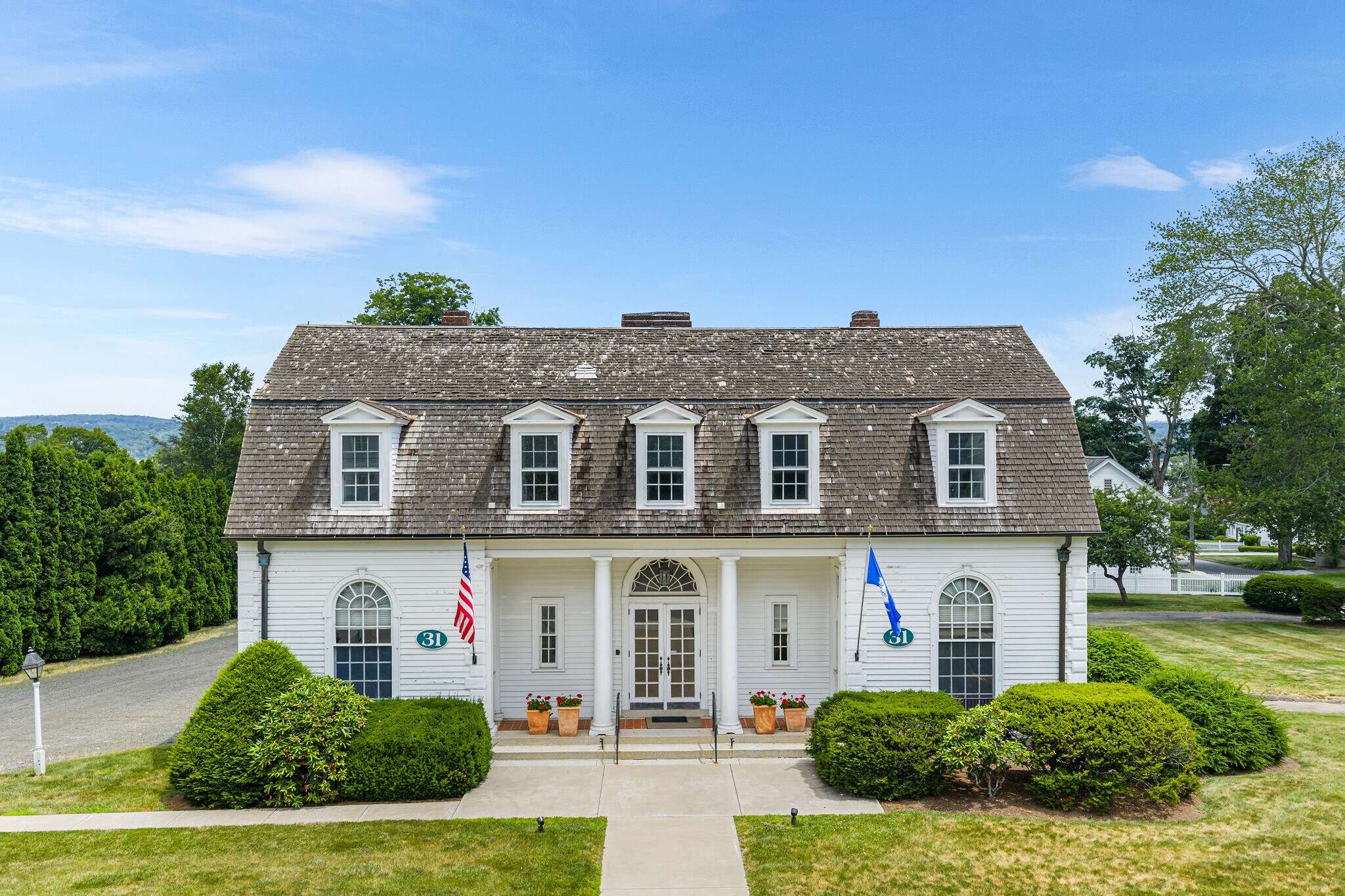 31 N Main St, Essex, CT à vendre Photo de l’immeuble– Image 1 sur 16