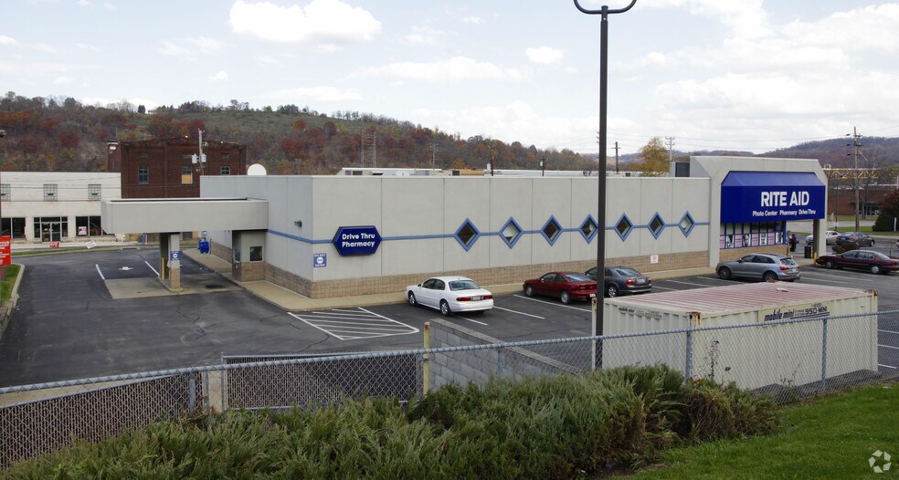 10 E Donner Ave, Monessen, PA à vendre - Photo de l’immeuble – Image 2 sur 3