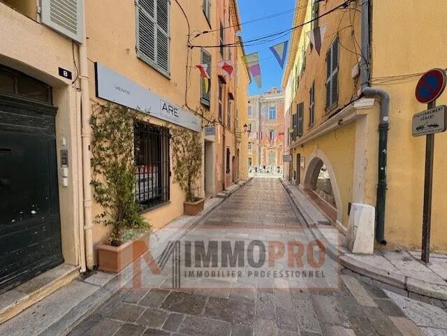 Local commercial dans Saint-Tropez à louer Photo de l’immeuble– Image 1 sur 5