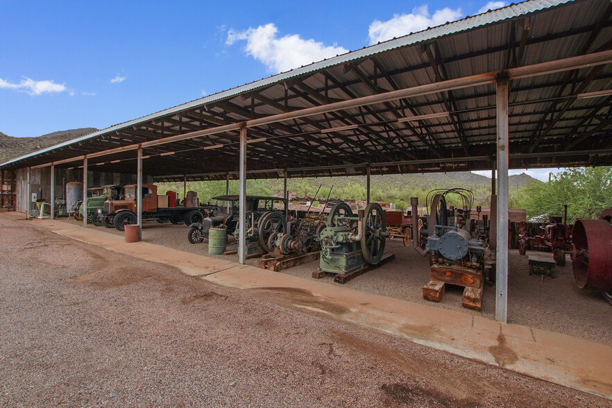 Robson Ranch Rd, Aguila, AZ à vendre - Photo de l’immeuble – Image 2 sur 7