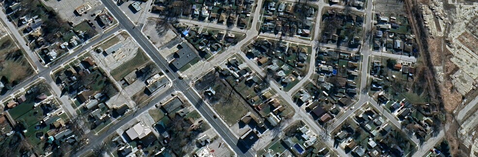 1027 Dufferin Av, Wallaceburg, ON à vendre - Photo de la ville – Image 1 sur 4