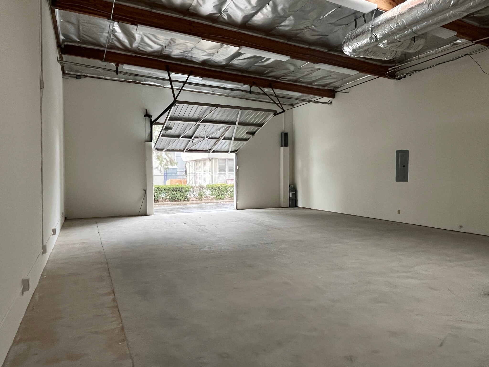 2220 Eastridge Ave, Riverside, CA à louer Photo intérieure– Image 1 sur 3