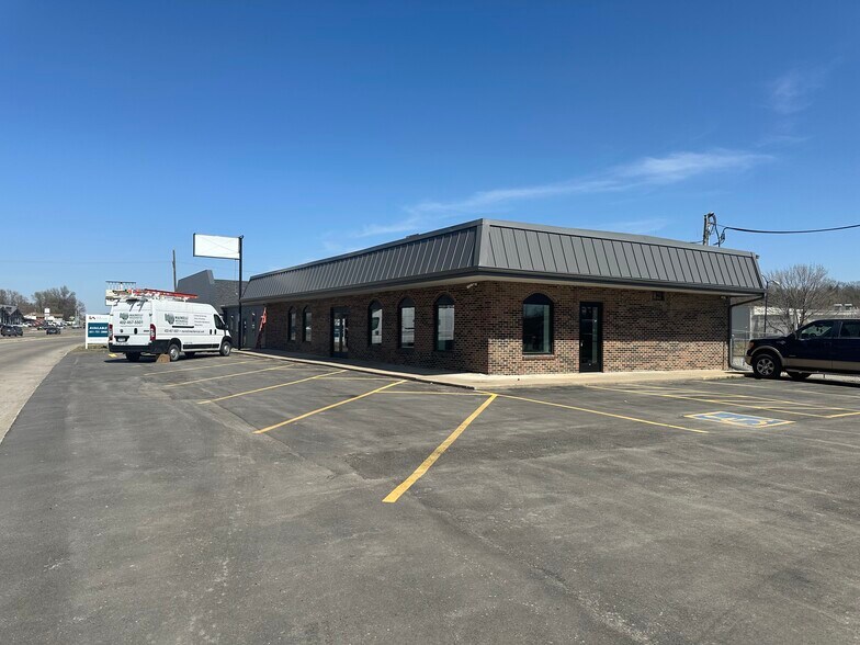 3525 N 90th St, Omaha, NE à louer - Photo de l’immeuble – Image 2 sur 6