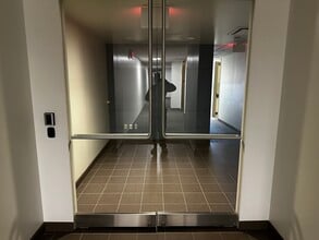 750 Holiday Dr, Pittsburgh, PA à louer Photo intérieure– Image 2 sur 11