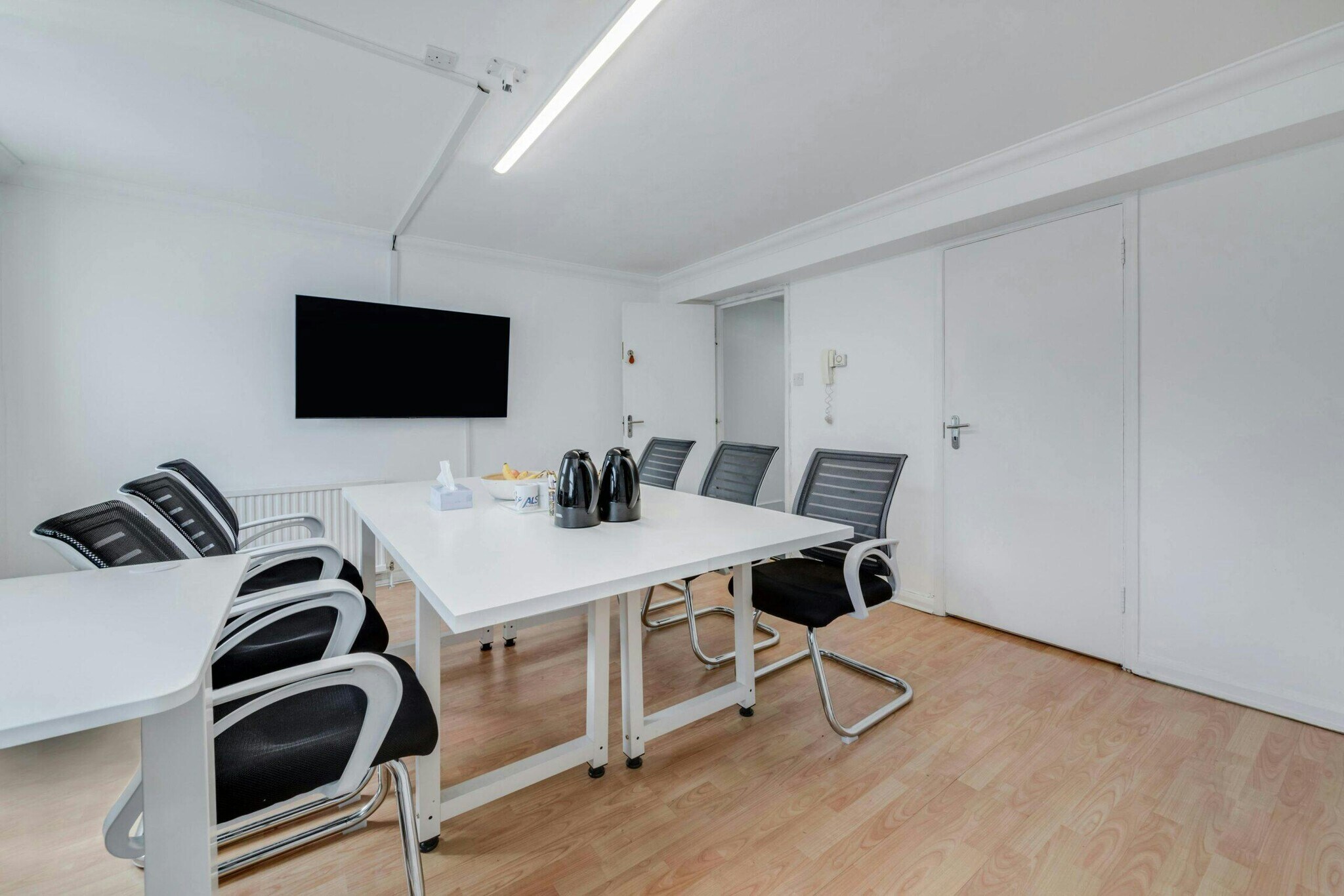 26 Goodge St, Londres à louer Photo de l’immeuble– Image 1 sur 7