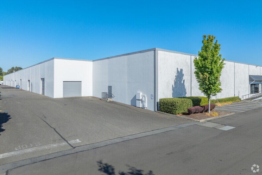 8226 S 208th St, Kent, WA à louer - Photo de l’immeuble – Image 2 sur 35