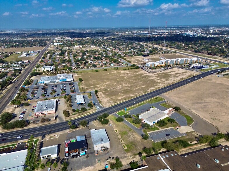 00 Dove Ave, McAllen, TX à vendre - Photo de l’immeuble – Image 2 sur 8