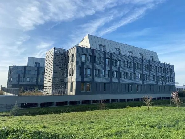 Plus de détails pour 22 A Avenue Lionel Terray, Jonage - Bureau à louer