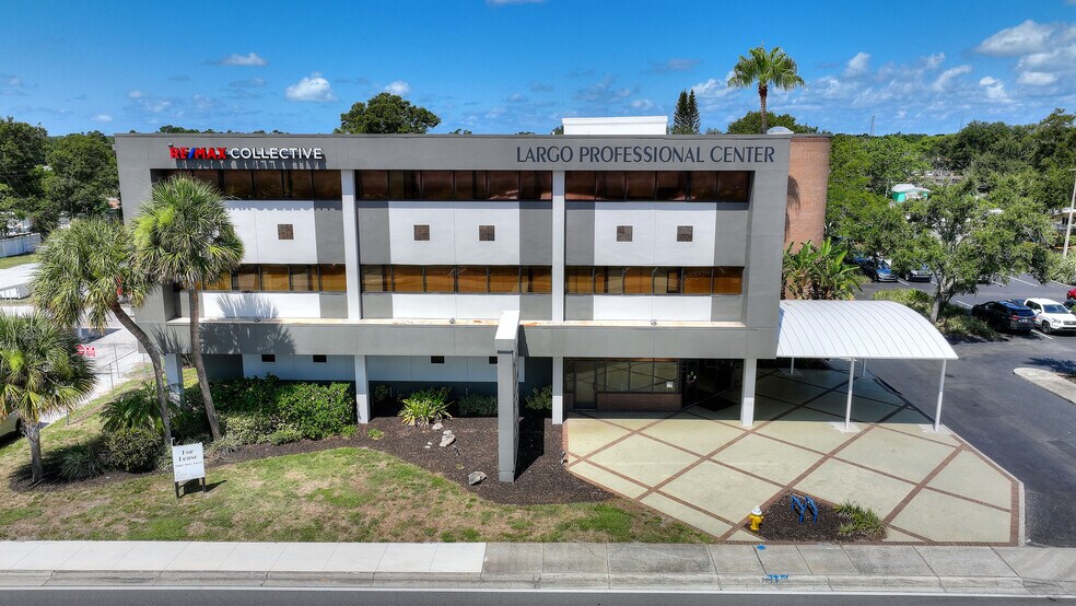 11200 Seminole Blvd, Largo, FL à louer - Photo de l’immeuble – Image 2 sur 13