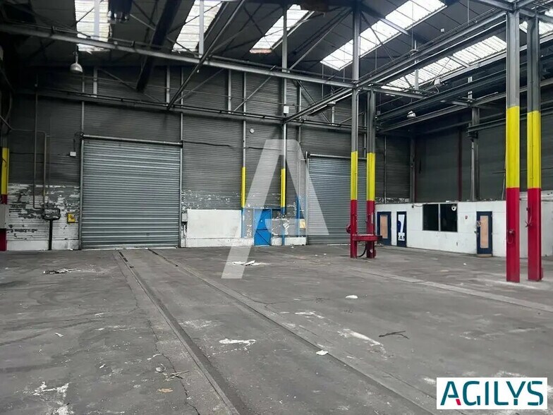 Local d’activités dans Corbeil-Essonnes à louer - Photo intérieure – Image 2 sur 4
