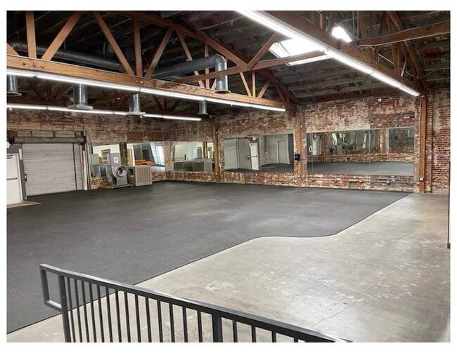 Plus de détails pour 7624-7626 Santa Monica Blvd, West Hollywood, CA - Bureau/Local commercial à louer