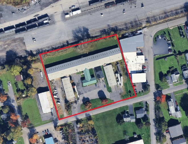 304 W Second St, East Syracuse, NY à louer Photo intérieure– Image 1 sur 1