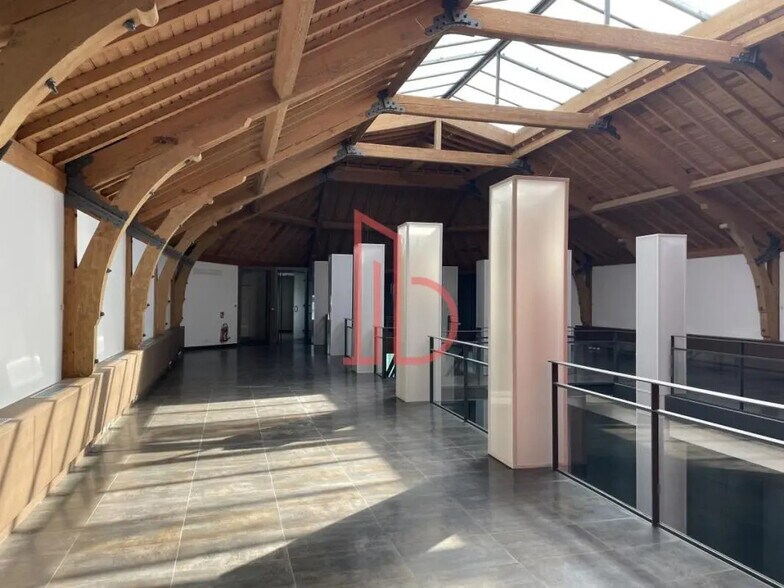 Bureau dans Bordeaux à louer - Photo de l’immeuble – Image 3 sur 6