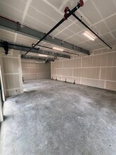 22025 NE Halsey St, Fairview, OR à louer Photo intérieure– Image 1 sur 2