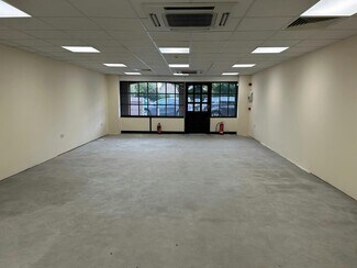 Plus de détails pour Units 5, 6 & 7 Oakmede Place, Binfield, Bracknell - Local commercial à louer