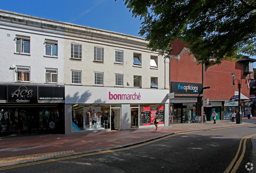 136-138 High St, Hounslow à louer - Photo de l’immeuble – Image 2 sur 2