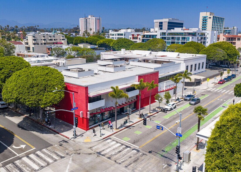 1251 4th St, Santa Monica, CA à vendre - Photo de l’immeuble – Image 1 sur 7