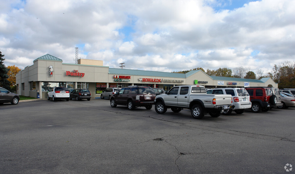 34204-34244 Van Dyke Ave, Sterling Heights, MI à louer - Photo principale – Image 1 sur 14