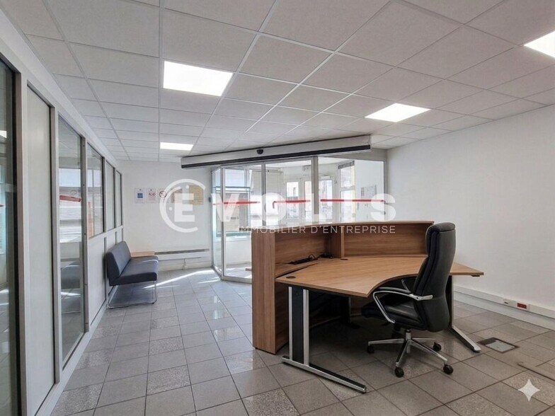 Bureau dans Ivry-sur-Seine à vendre - Photo intérieure – Image 2 sur 13
