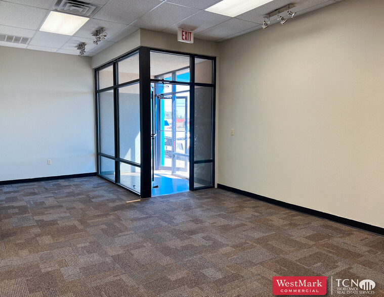 7335 82nd St, Lubbock, TX à louer - Photo de l’immeuble – Image 2 sur 5