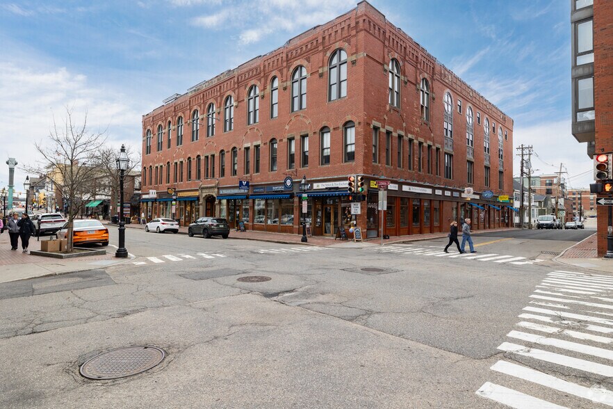 75 Congress St, Portsmouth, NH à louer - Photo principale – Image 1 sur 35